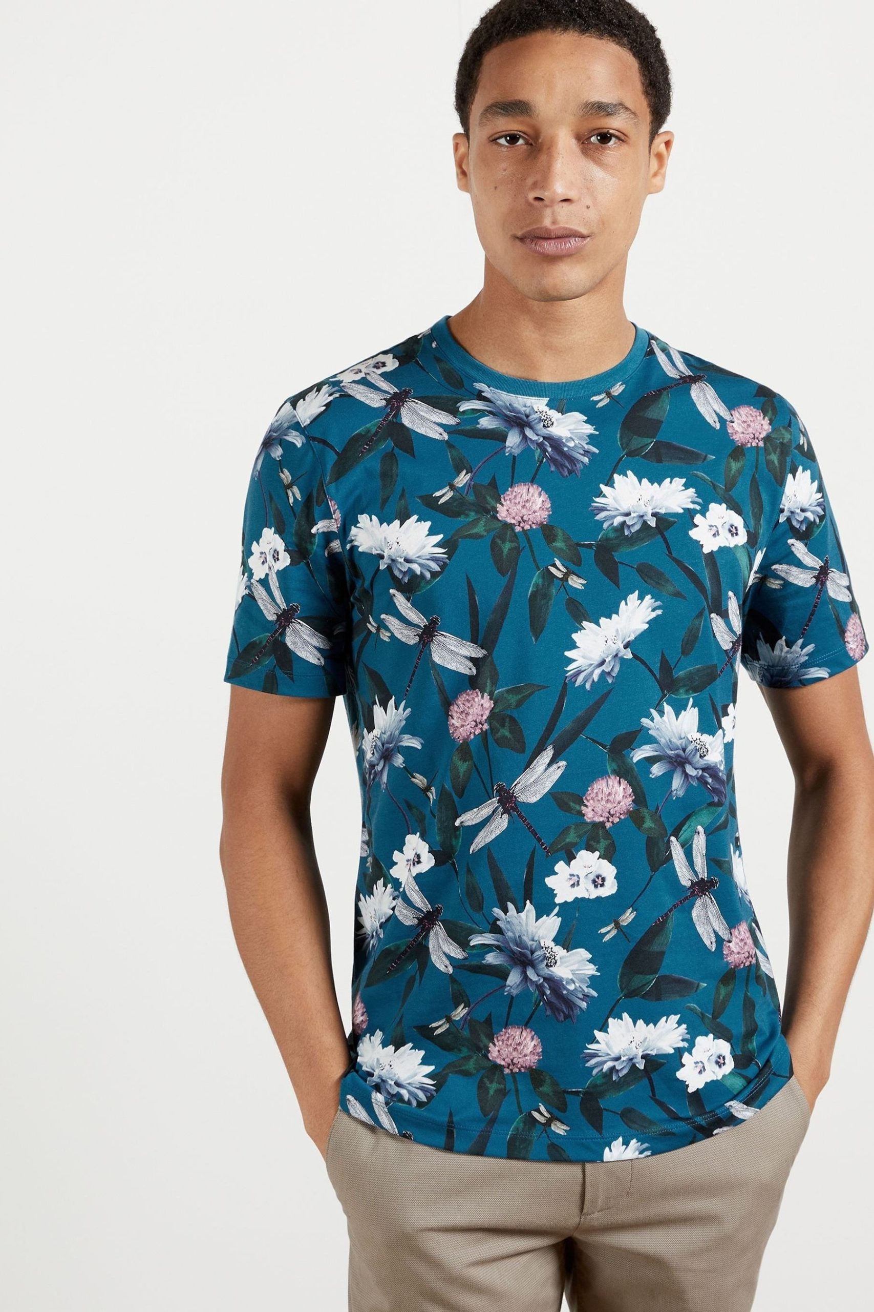 Floral avio shirt